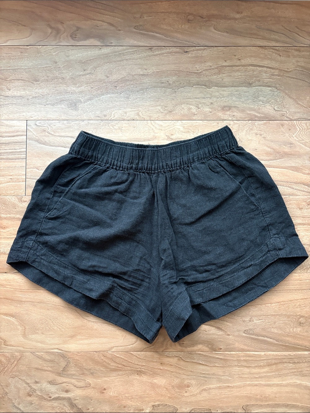 Women's Garden Island Shorts Black